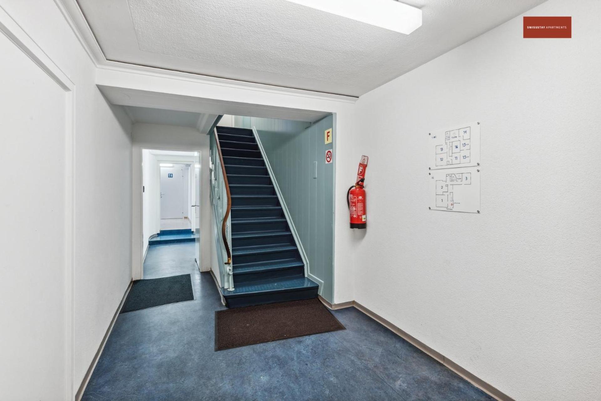 Budget Living In The Outskirts Of Zurich Hostel Dietikon Bagian luar foto